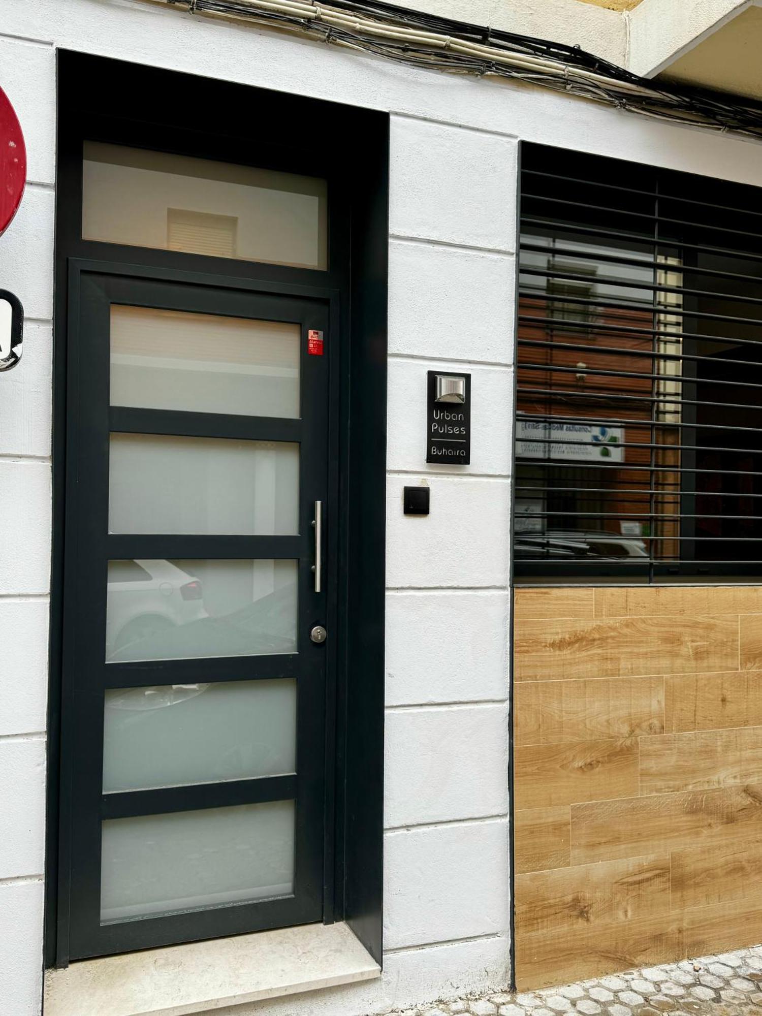 Urban Pulses Buhaira Seville Exterior photo
